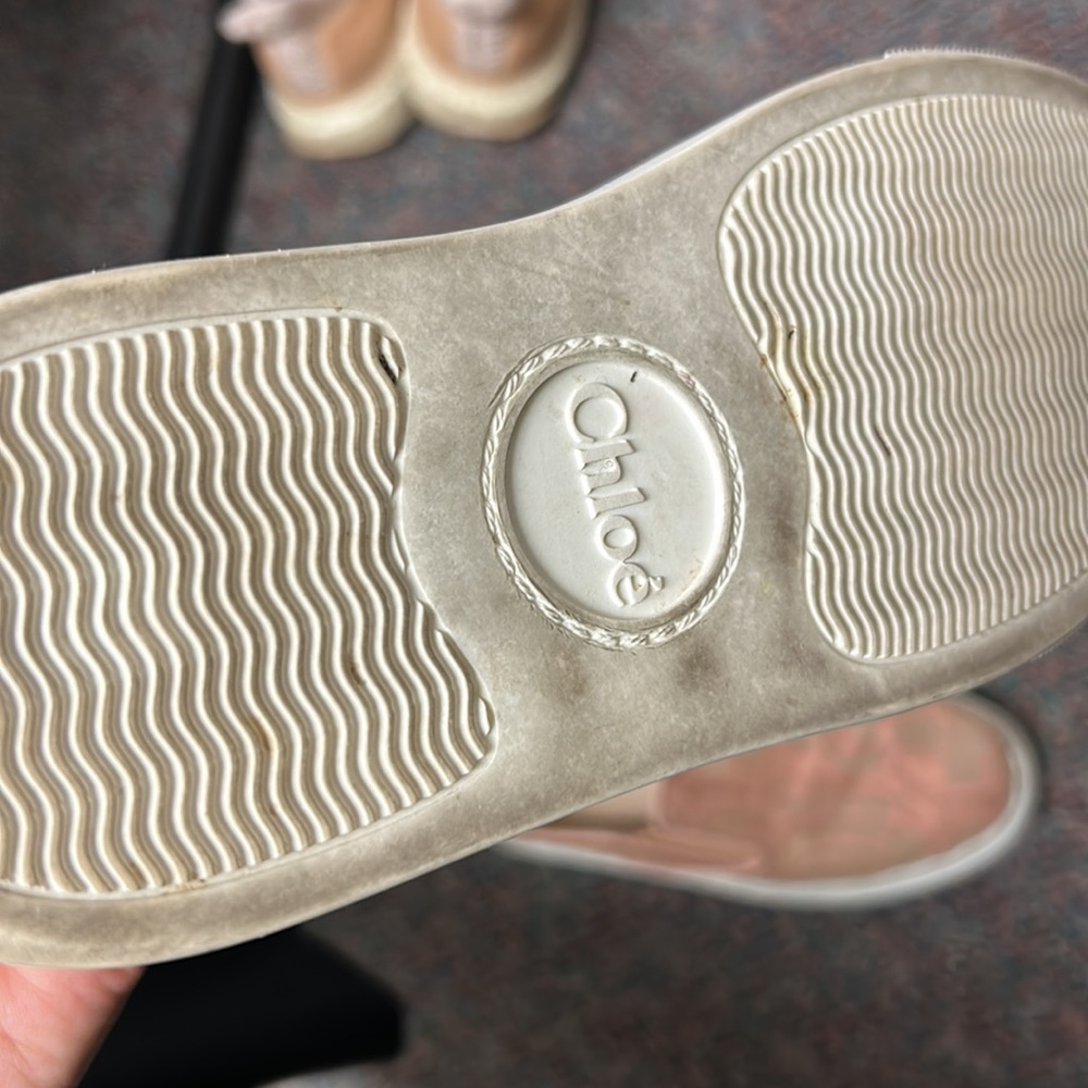 *RARE* Chloe slides - Picture 3 of 3